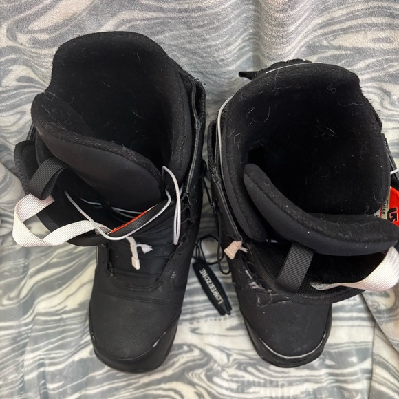 Burton Snowboarding boots. “Ruler”. Size 9. - Picture 7 of 11